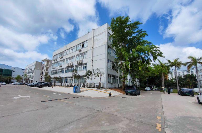 可分租，坂田上雪科技园2楼1000平精装修办公室仓库厂房出租