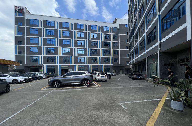 龙岗中心城独院电商小仓库一楼300平方厂房出租免费停车零公摊