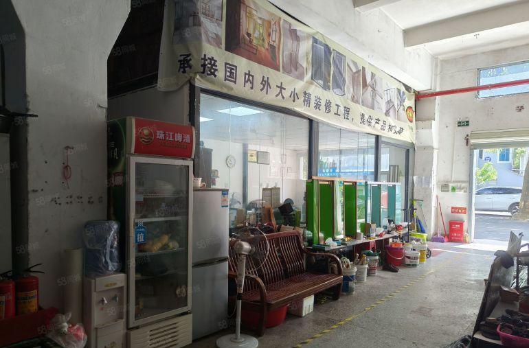 龙岗新生社区一楼厂房出租353平方15元起层高5米复式带阁楼