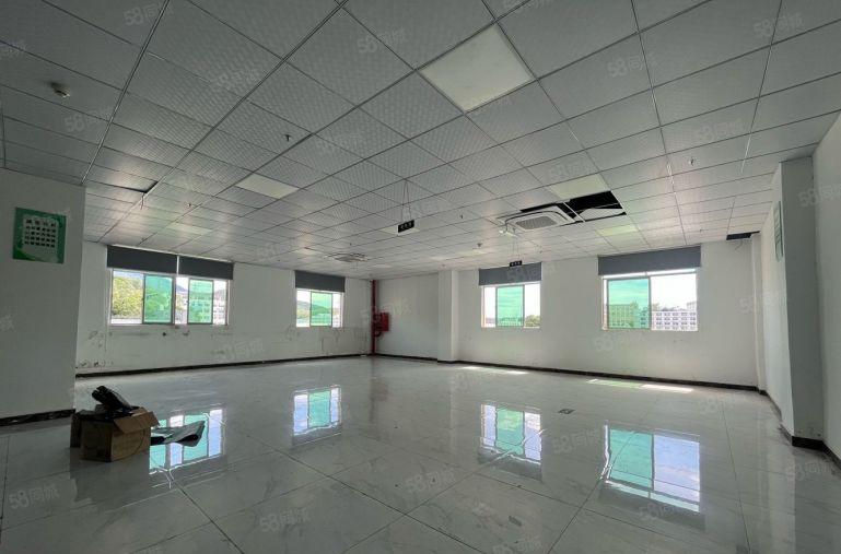 坂田杨美地铁口厂房出租1000平使用率高带办公室电子生产仓储