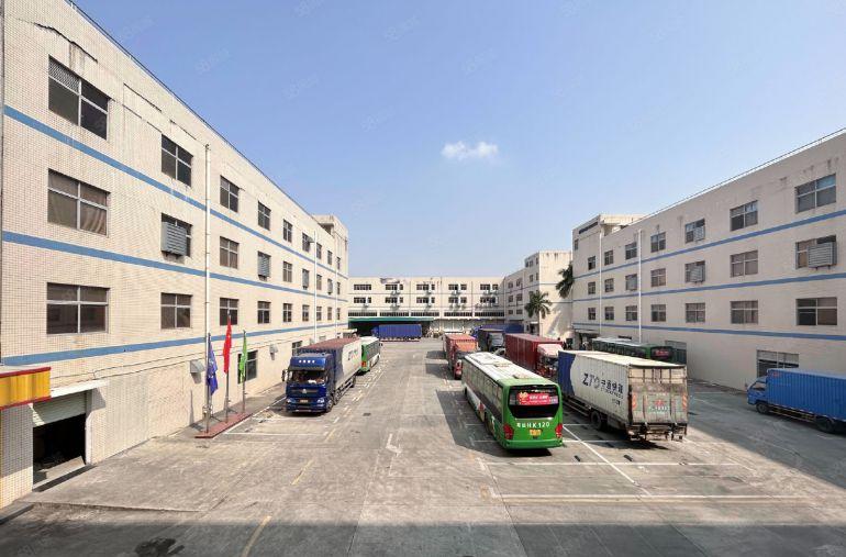 龙岗中心城2000平原房东精装修办公室仓库厂房出租200起分