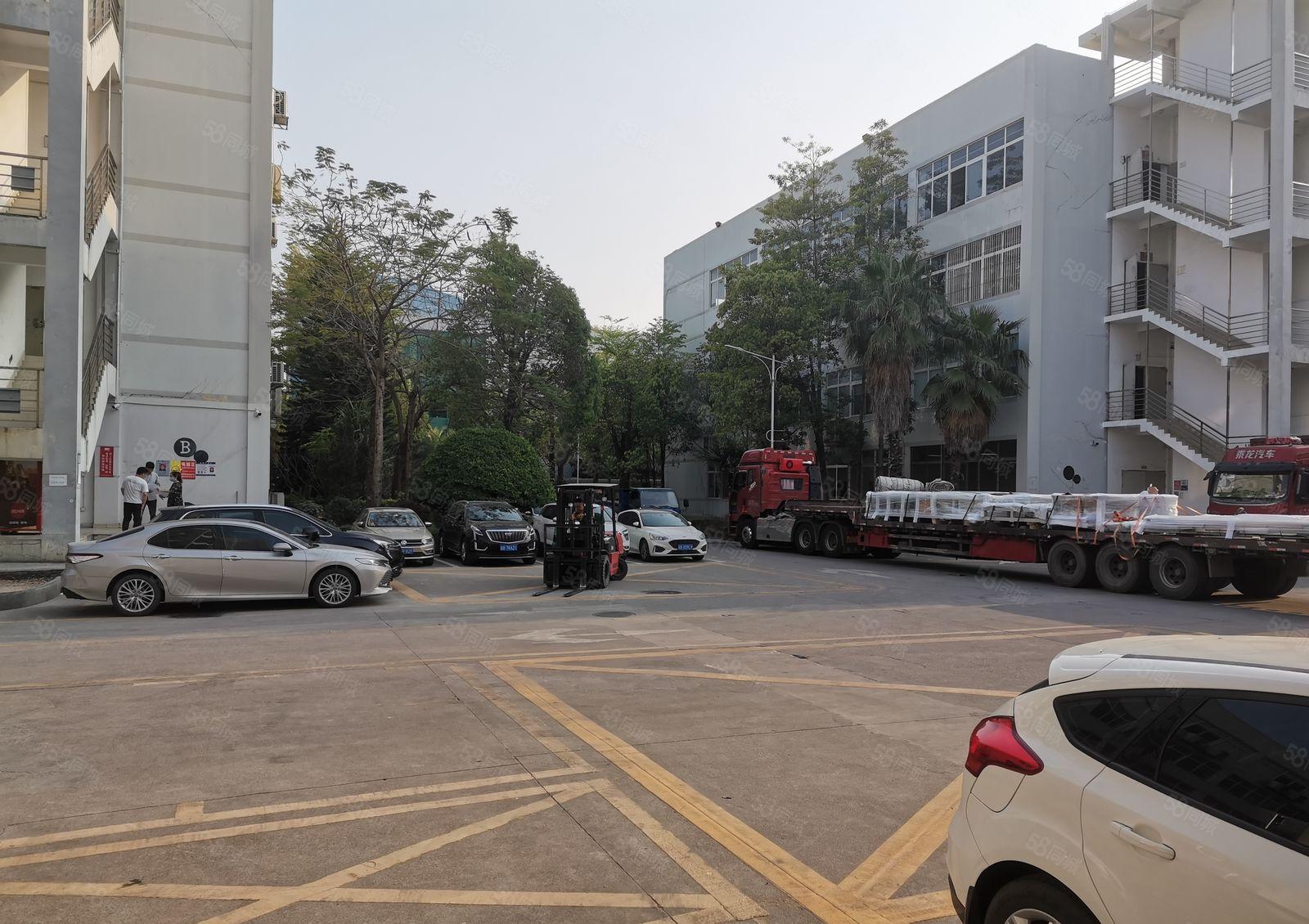 龙岗南联第六工业园区原房东红本3楼900平带装修水电齐可分租