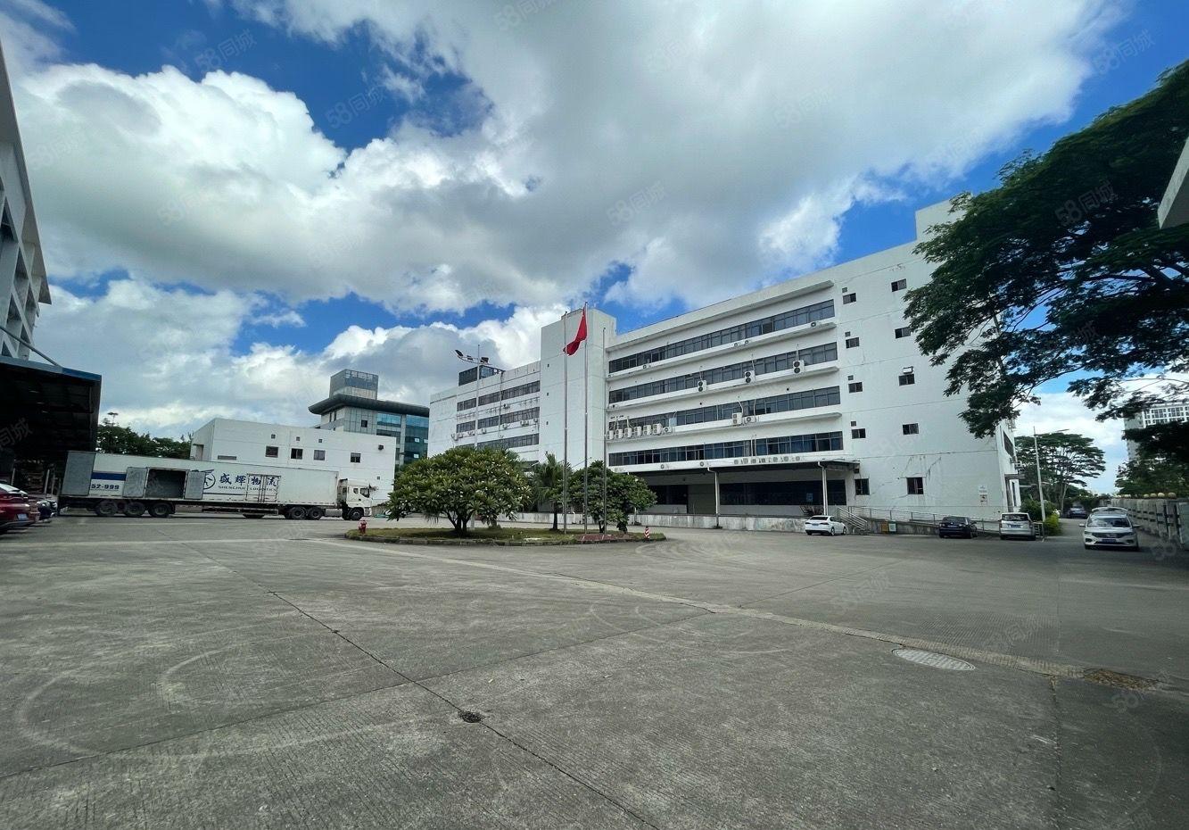 龙岗宝龙工业园新出楼上2000平厂房出租带装修可分租