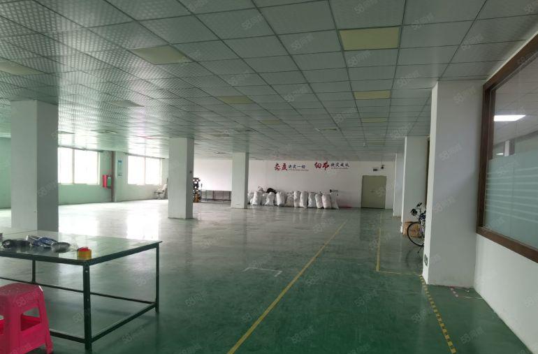 横岗地铁口原房东红本厂房仓库700平出租带精装场地大易招工