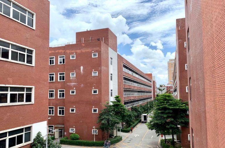 龙岗爱联地铁口楼上精装修2000平原房东厂房出租可分租