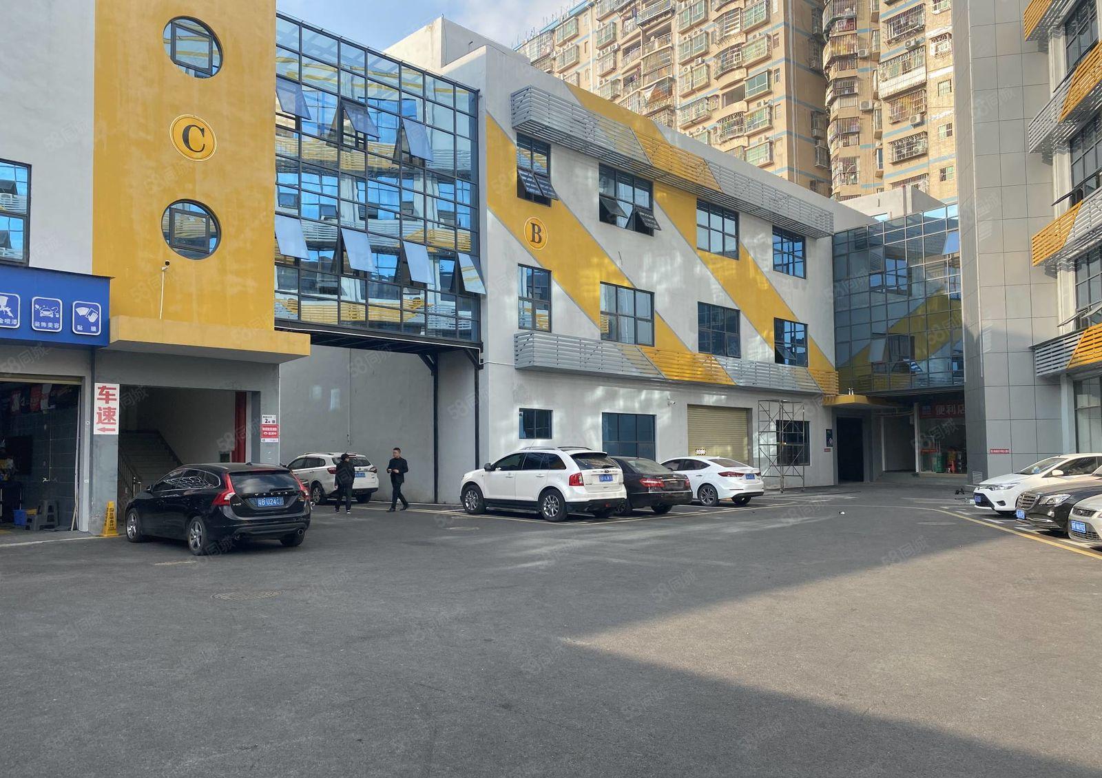 200平起租横岗六约地铁口旁红本精装修可办公仓库厂房出租