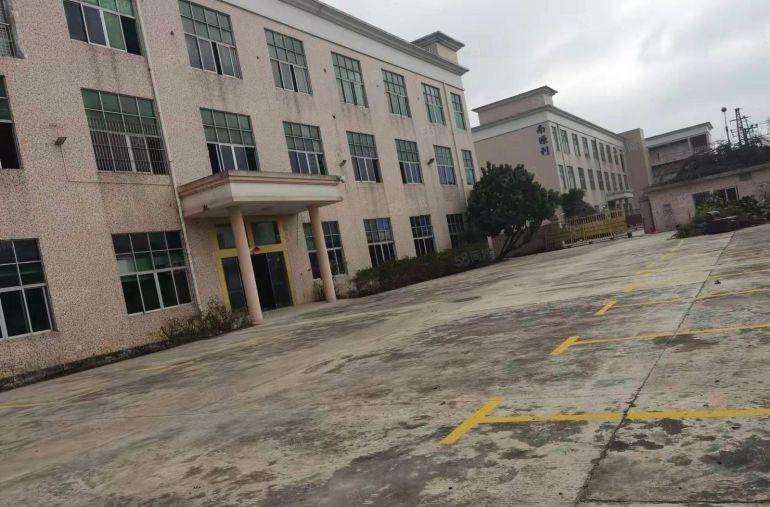 龙岗爱联18元花园式独院厂房招租4800平方 200平起分租