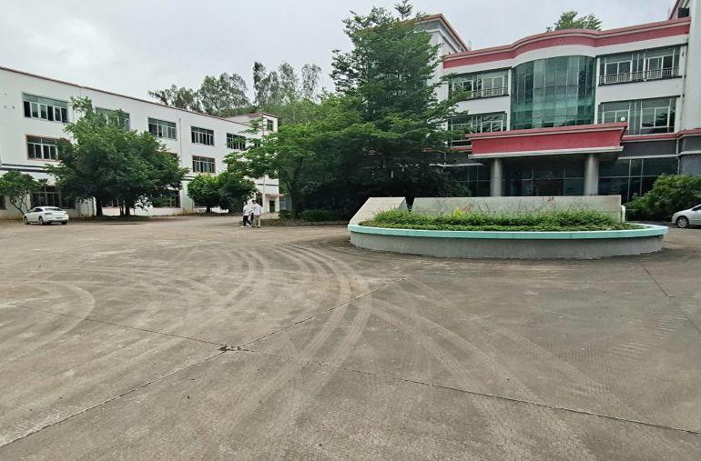 22元500平起龙岗中心城原房东10000平红本独院厂房仓库