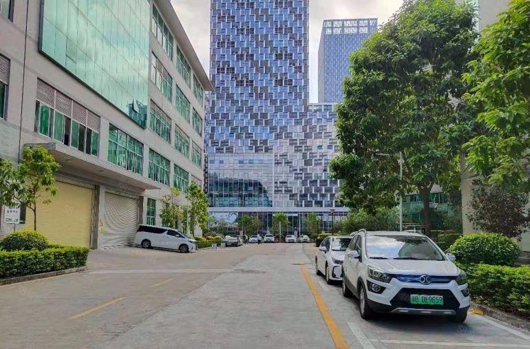 宝龙地铁口原房东科技园新出楼上整层5000平实际面积厂房出租