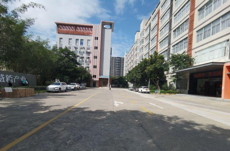 免租5个月！龙岗中心地铁口城投物业实际面积出租厂房