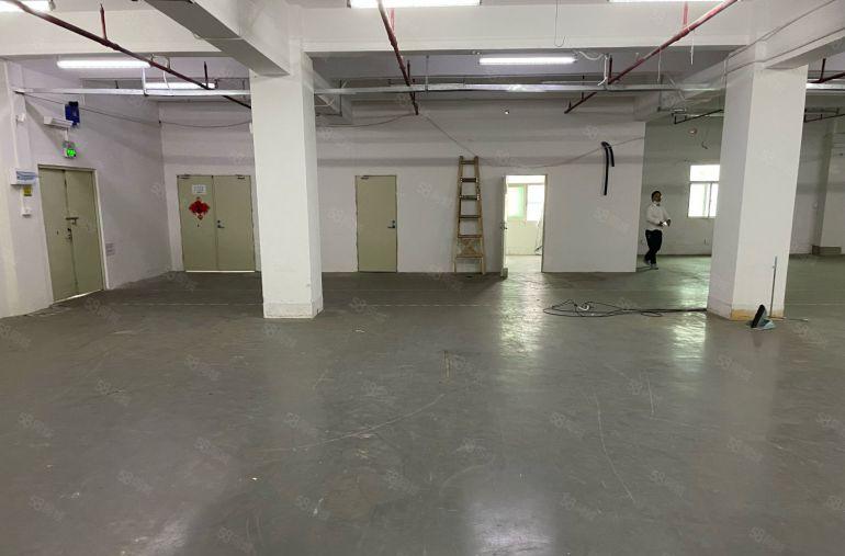 上李朗科技园原房东厂房出租1400平（300平起租）