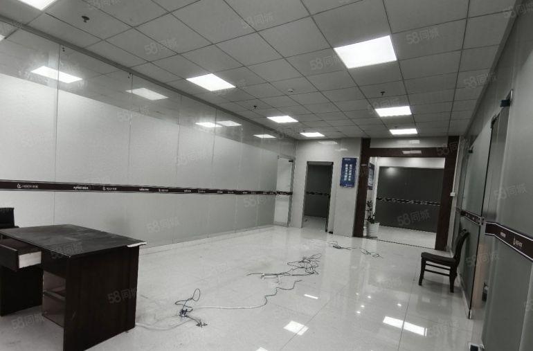 地铁口装修电商办公厂房，小面积68平米起租