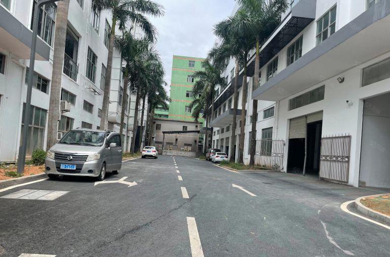 大芬地铁站旁精装修小面积办公室出租88平至188平