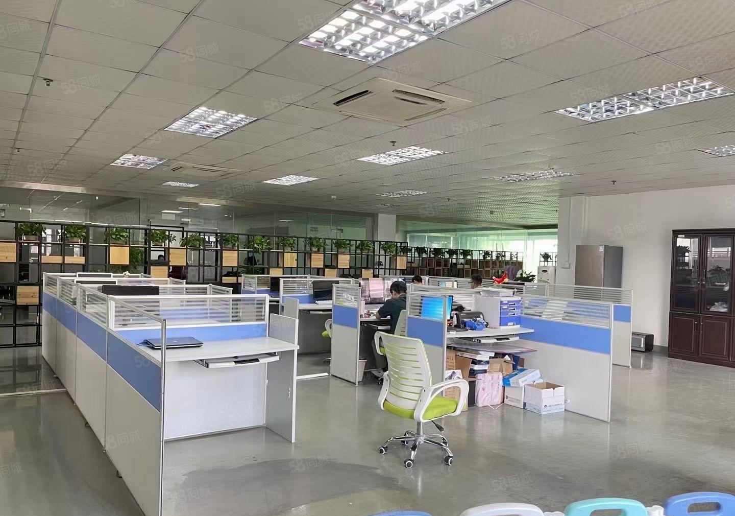 布吉李朗高新科技产业园原房东红本5楼1000平方带装修可分租