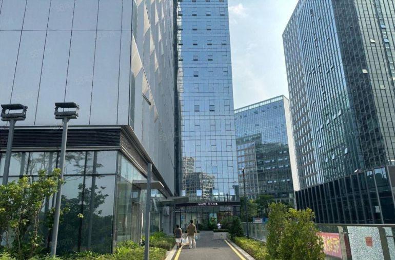 深圳布吉石芽岭地铁800平科技园全新红本厂房出租，可分租