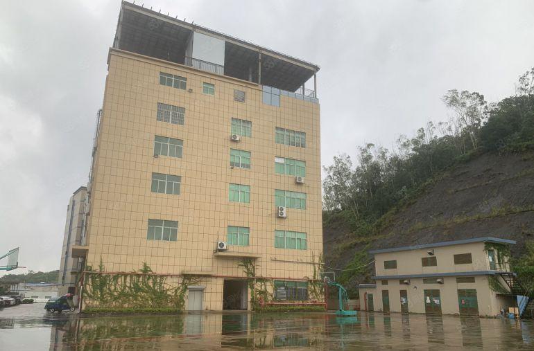 布吉丽湖新出3楼精装修1500平厂房仓库出租报价20元可分租