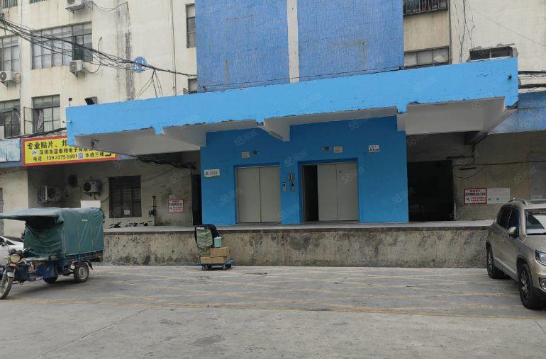 物业直租地铁口布吉秀峰工业城A7栋三楼200平米厂房仓库出租
