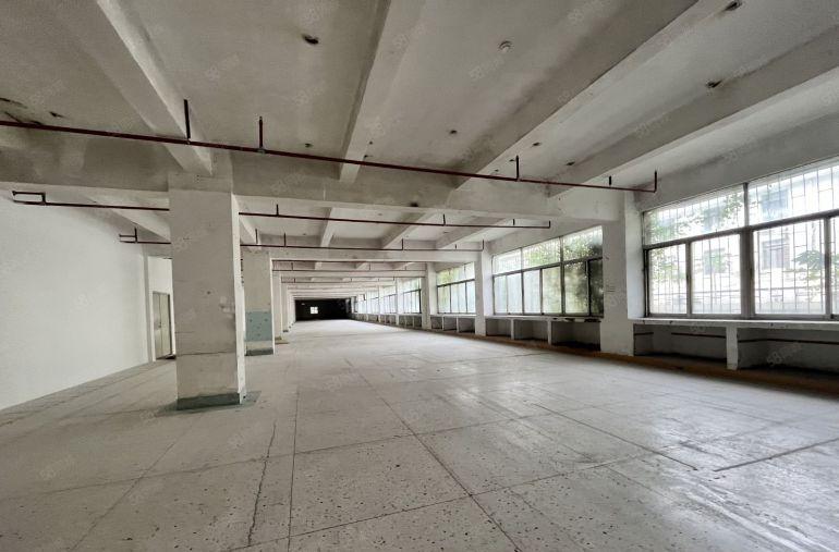 布吉大芬厂房出租200至1800平方含宿舍地铁口红本直租