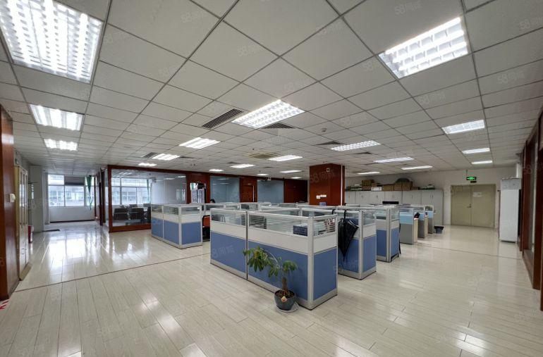 布吉原房东电商办公仓库1350平方出租精装修带卸货平台空地大