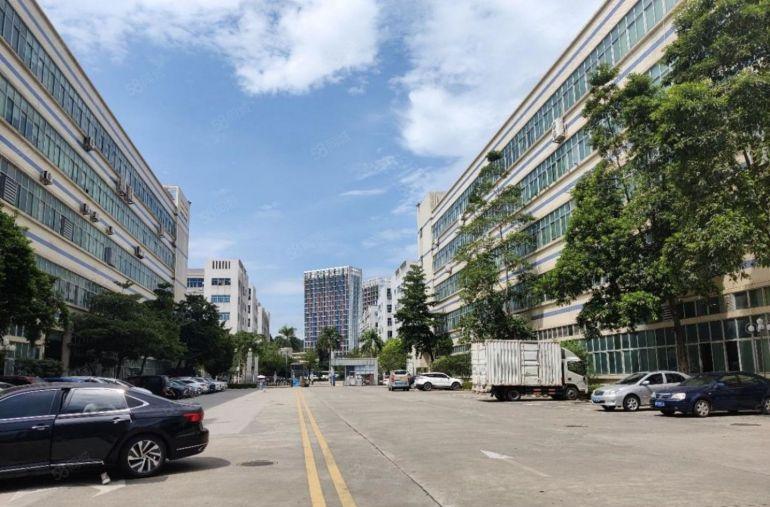 布吉李朗原房东大型园区5000平厂房出租 园区空地大好停车