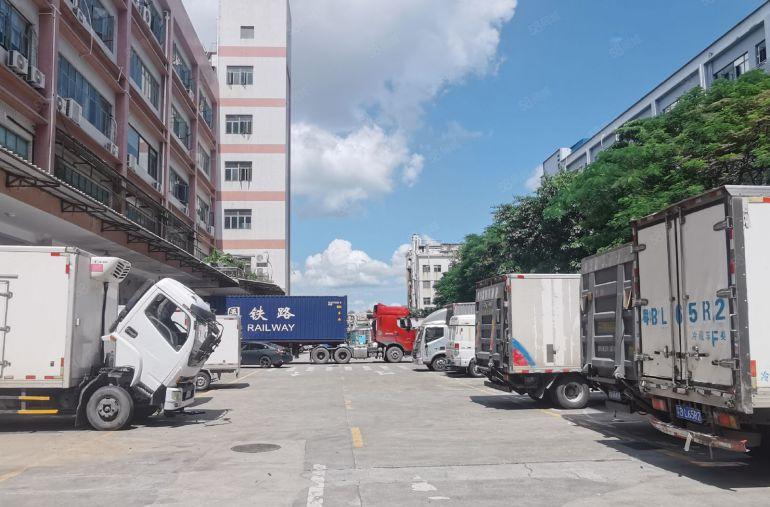 布吉，上李朗凉帽地铁口500至3200平，原房东，大小可分租