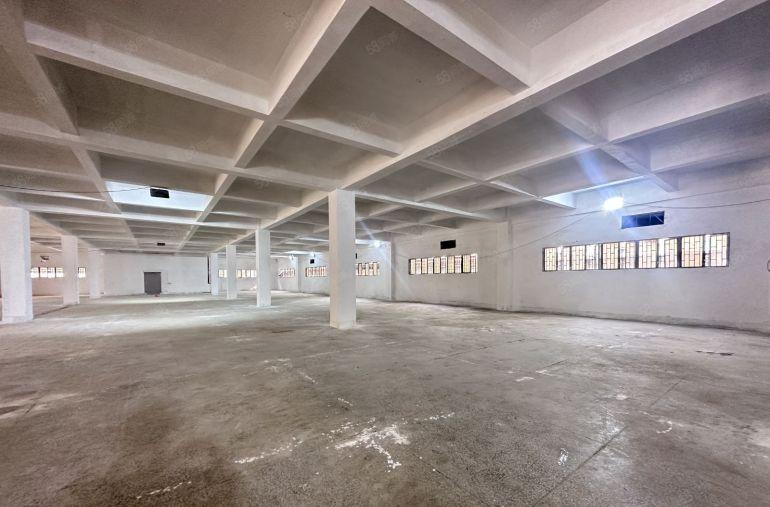 布吉李朗地铁口3000平精装修标准厂房办公仓库300平起分租