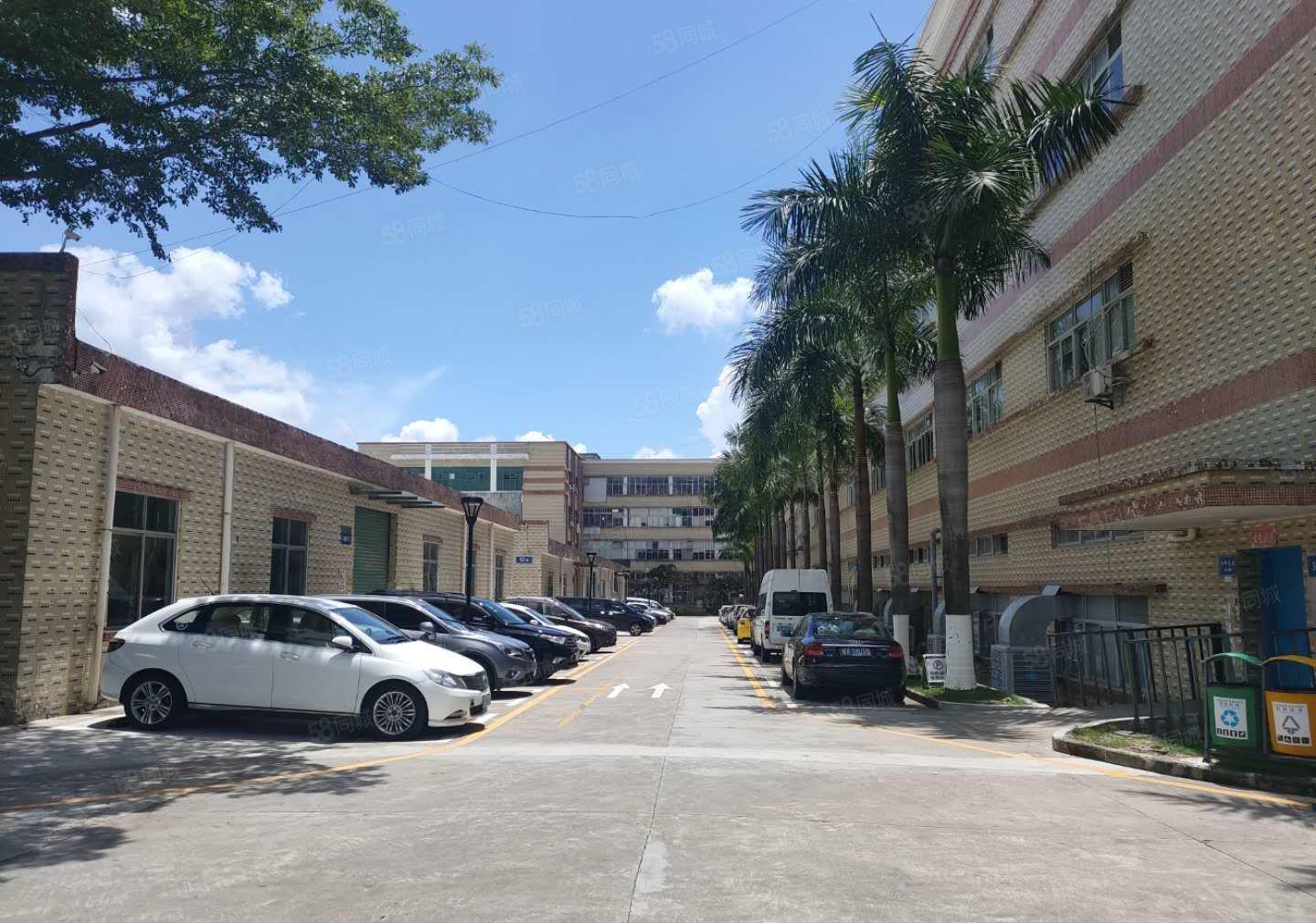 布吉李朗科技园一二楼2400平精装修厂房仓库出租500起分