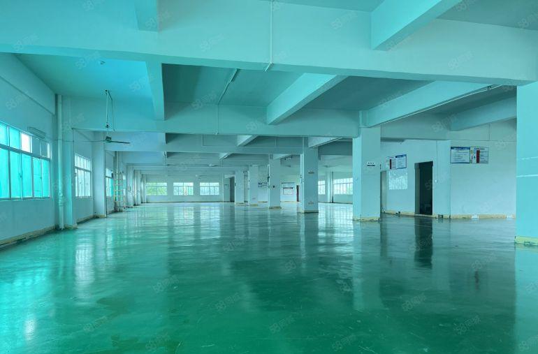 百鸽龙地铁口附近楼上单层面积1000平现成装修仓库厂房出租