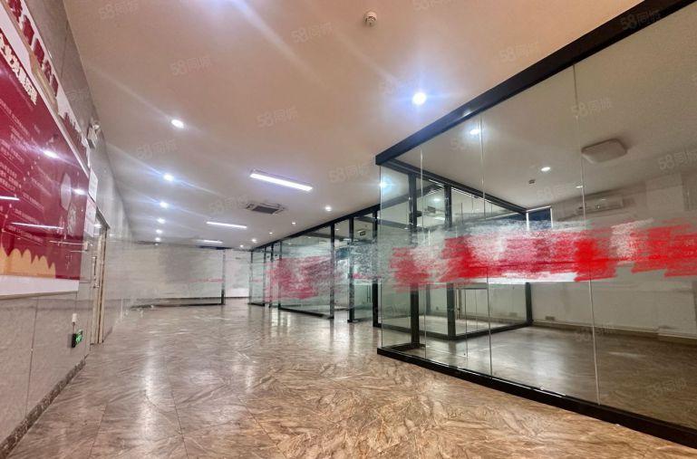 布吉地铁口楼上厂房仓库1500平出租，带装修