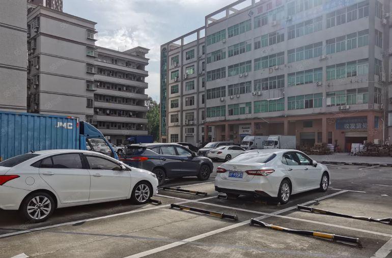 布吉，丹竹头，地铁站，1000平，原房东，可分租，使用率8成