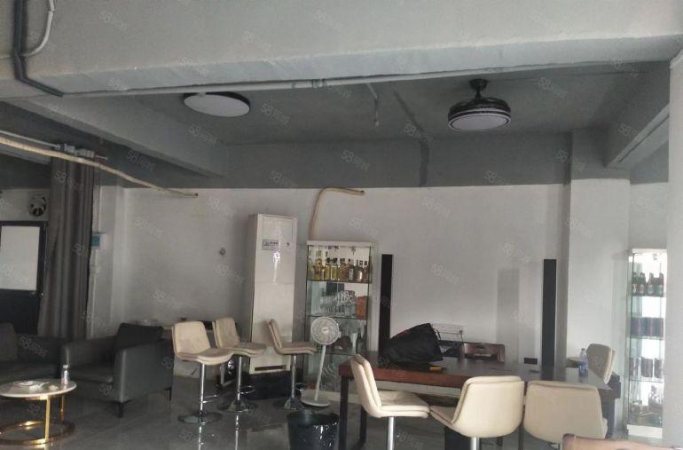 丹竹头地铁口，精装修电商办公，大小面积格局均有