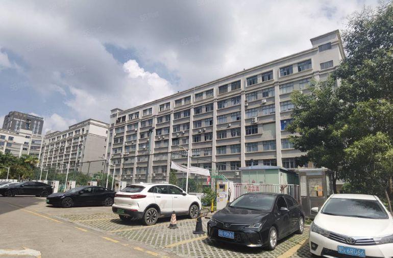 布吉凉帽山地铁口！新出花园式厂房整层1300平 办公仓库