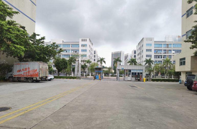 布吉石芽岭地铁口大型电商产业园厂房仓库2000平出租