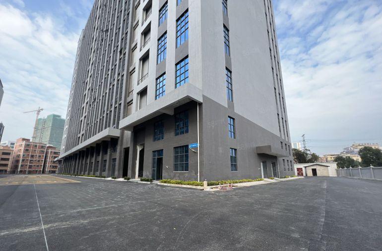 布吉李朗原房东工业园区580平一楼滴水6米带牛角形象好