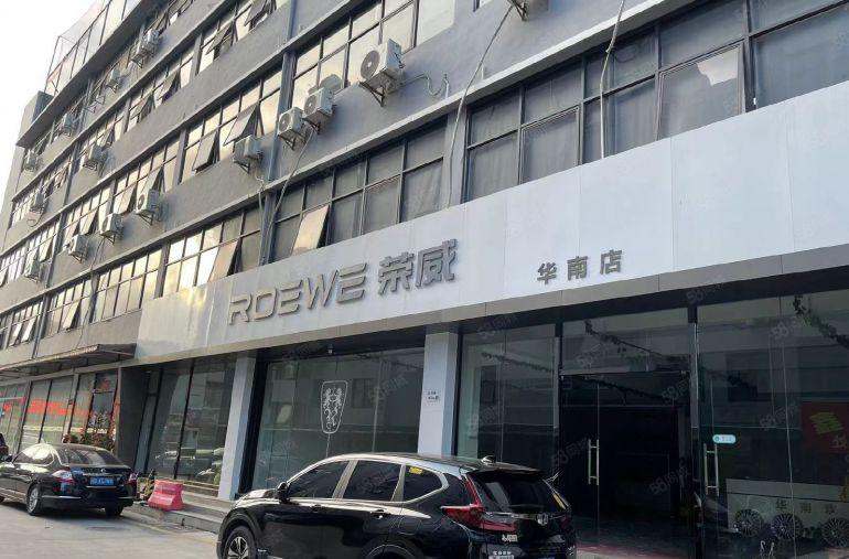 丹竹头地铁站旁一楼现场汽车展厅出租400平，可分租200平