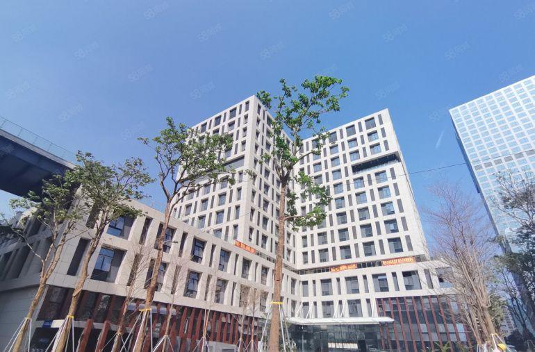 布吉中心街楼上200平花园式出租