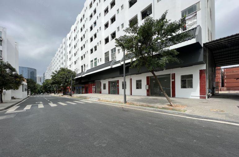 李朗地铁口一楼厂房728平方仓库出租带消防喷淋卸货台空地大