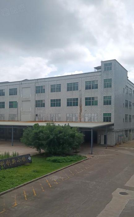 布吉南岭工业区业主厂房出租一二楼各1000平米可分租近地铁口