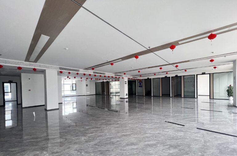 布吉上李朗地铁口楼上500平精装修厂房仓库分租转租