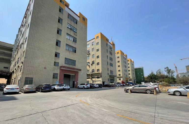 布吉吉华路工业园区高速路口标准厂房1500平带牛角厂房。