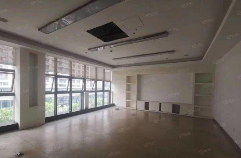 布吉上水径本地佬厂房精装1000平出租，好招工，拎包入驻