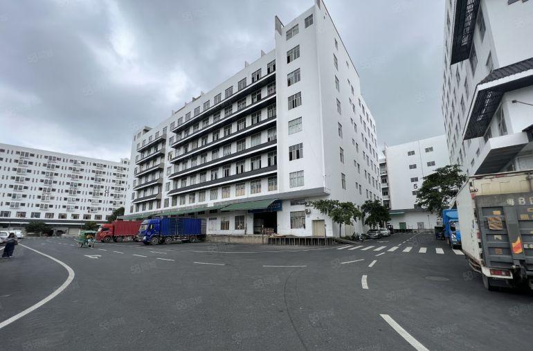 布吉李朗地铁口重工业厂房一楼1600平方出租带卸货平台空地大