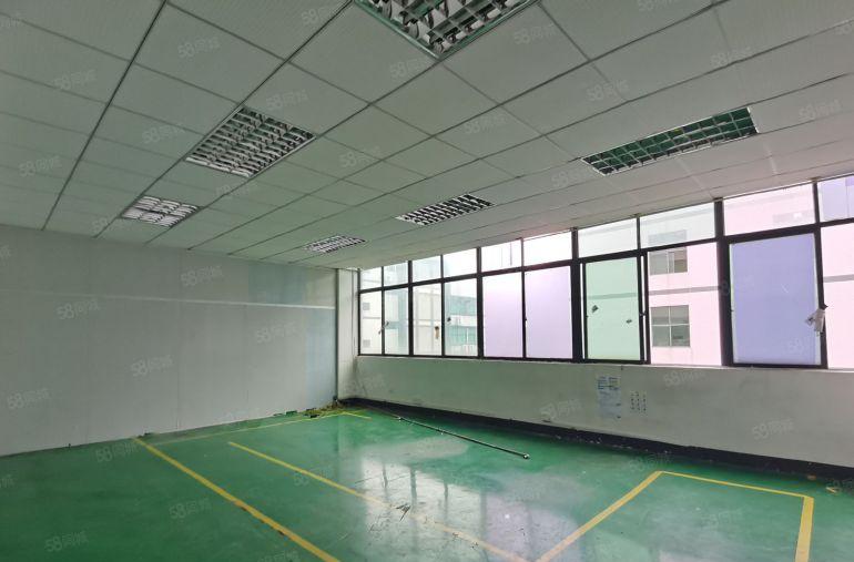 龙华观澜高速口原房东花园式厂房楼上7500平米。低价实际面积