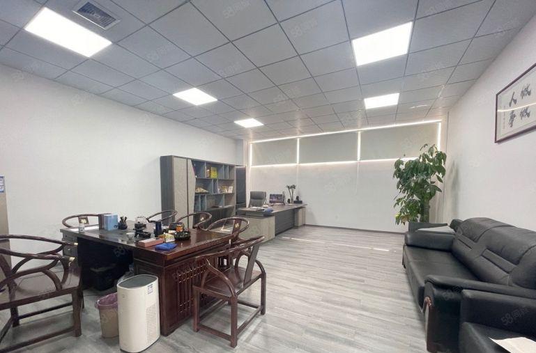 坂田主干道一楼原房东1000平现成办公仓库厂房大空地可进拖头