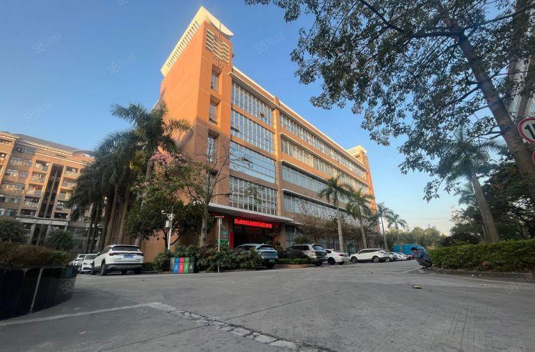 布吉上李朗主干道旁厂房出租2000平，带精装修办公室无尘车间