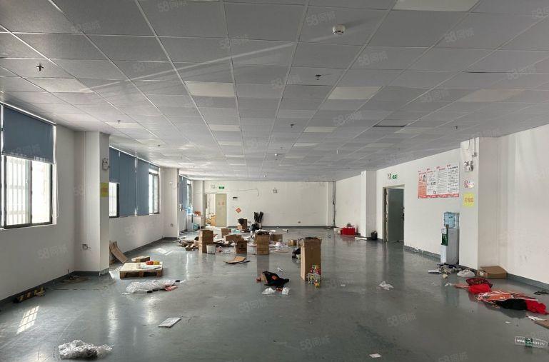 布吉长龙可用明火的食品厂房1400平有红本可办环评