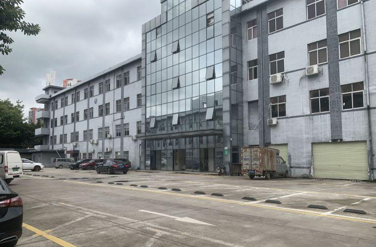 布吉丹竹头立交桥附近一楼1000平厂房仓库出租园区空地大可分