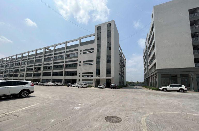 深圳布吉原房东楼上2600平出租，水电到位