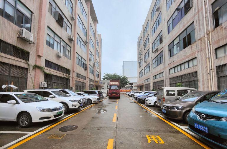 布吉百鸽笼新出精装修厂房1200平实际面积出租