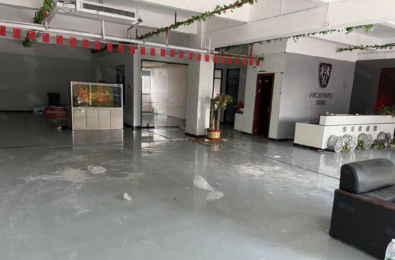 丹竹头地铁站旁一楼现场汽车展厅出租400平，可分租200平